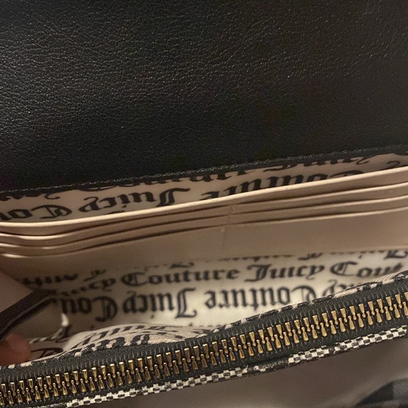 Juicy couture Black Crossbody Purse - Picture 8 of 9